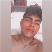 Profesor de física imparte a niños de todas las edades